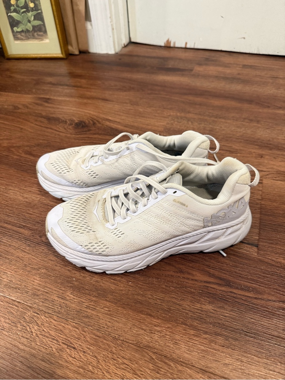 HOKA Clifton 6 Running Shoes